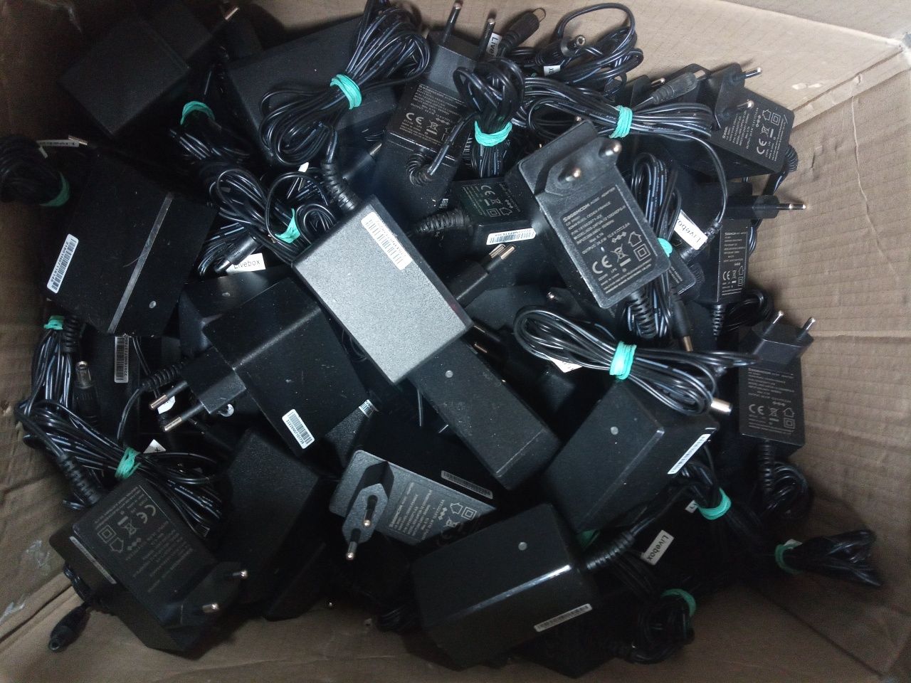 Блок питания оригинал Sagemcom адаптер 12В 12V 2A 24W