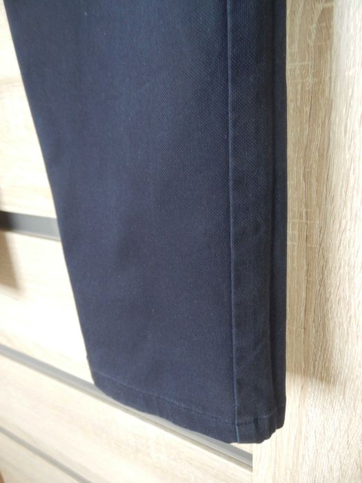 Granatowe bawełniane spodnie męskie chino r. 31