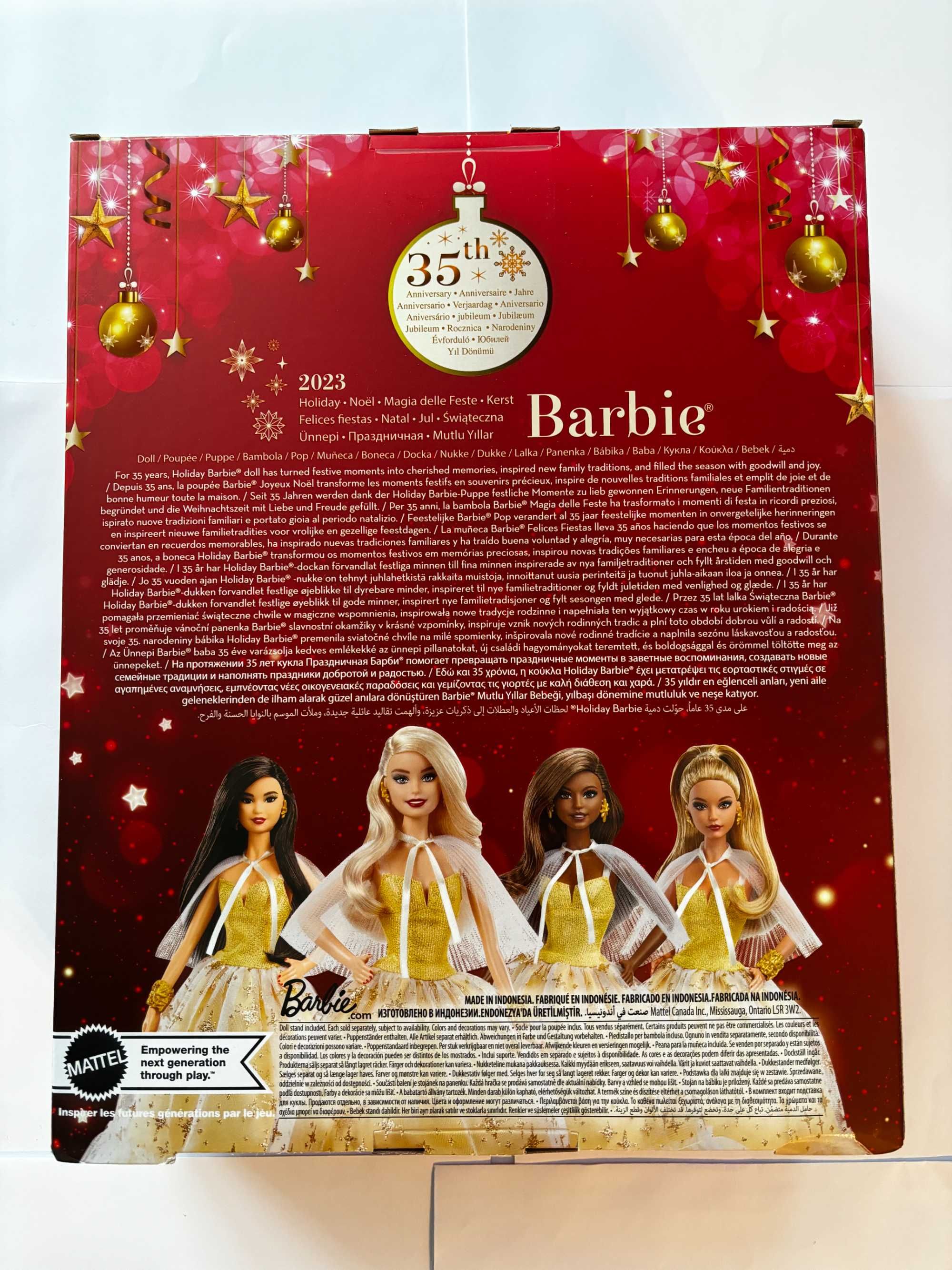 Barbie Signature Lalka świąteczna z blond włosami HJX08