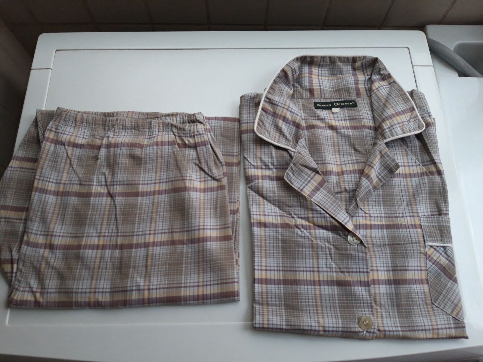Pijama de Verão, com padrão xadrez, de tons verde água (S/M)
