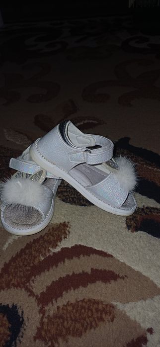 Босоножки для девочки