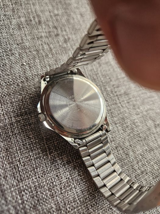 Klasyczny Zegarek Casio Quartz MTP-1386 - Męski