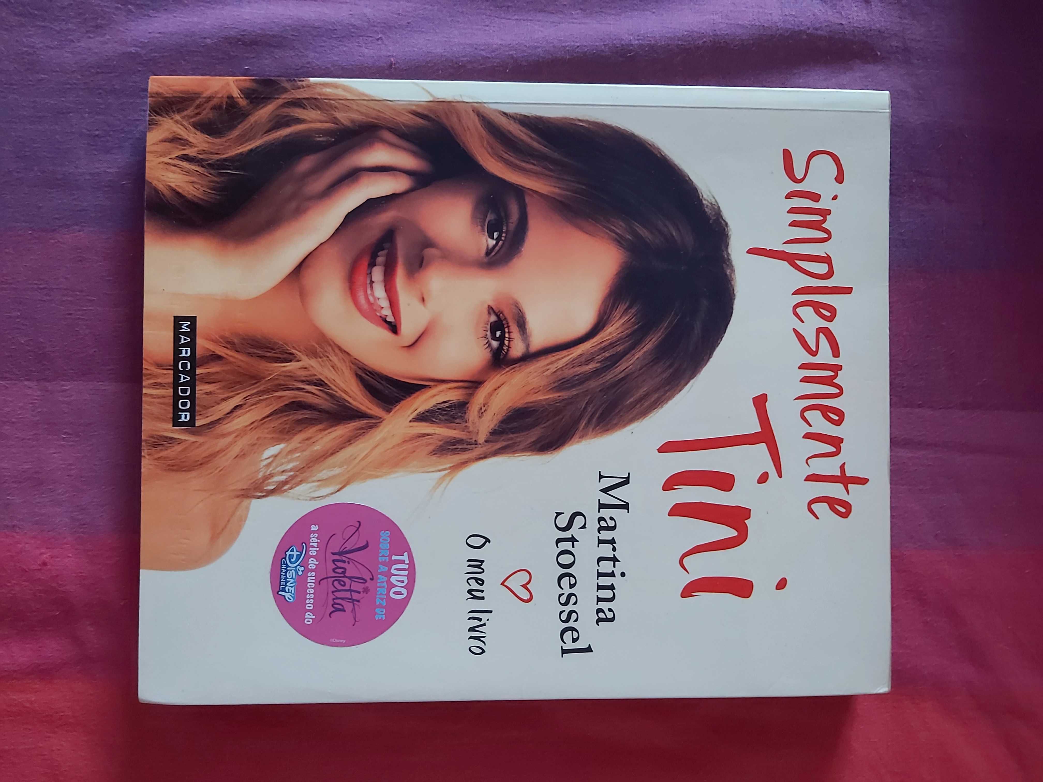 Livro "Simplesmente Tini"(SERIE VIOLETA)