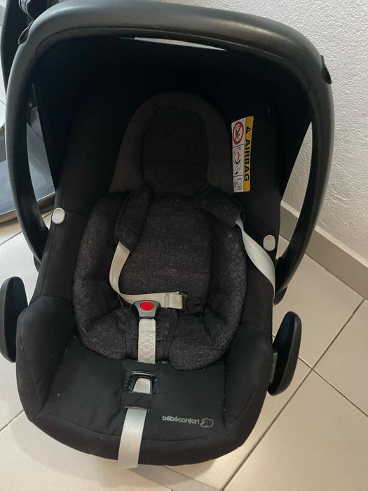 Carrinho Maxi cosi bebe comfort  mais ovo com isofix