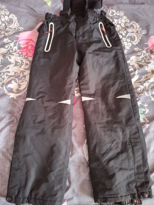 Spodnie narciarskie 134