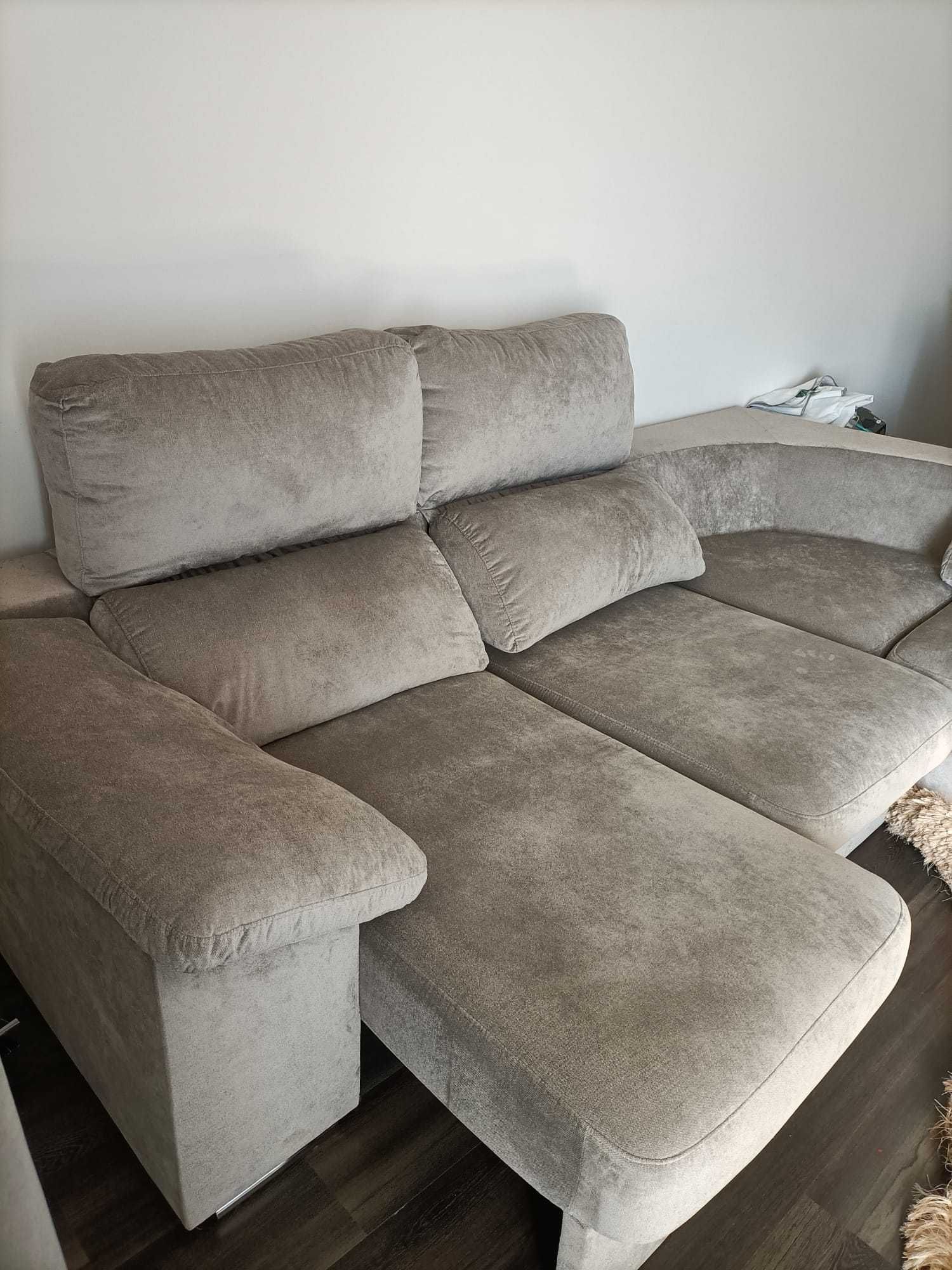 Sofá chaise long+pouf extra,encostos reclináveis, sofá cama, seminovo!