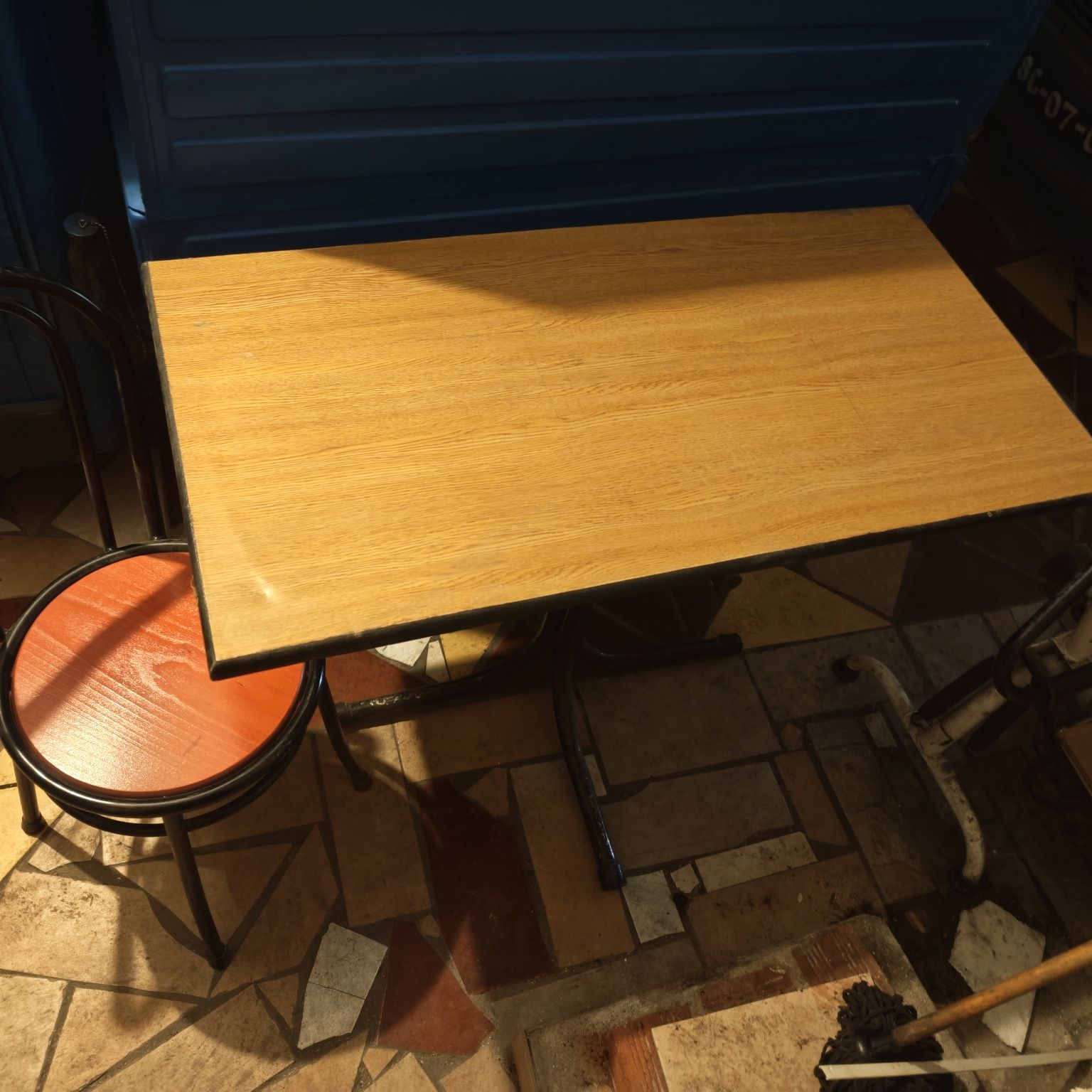 30 Cadeiras cada 25€ para café
