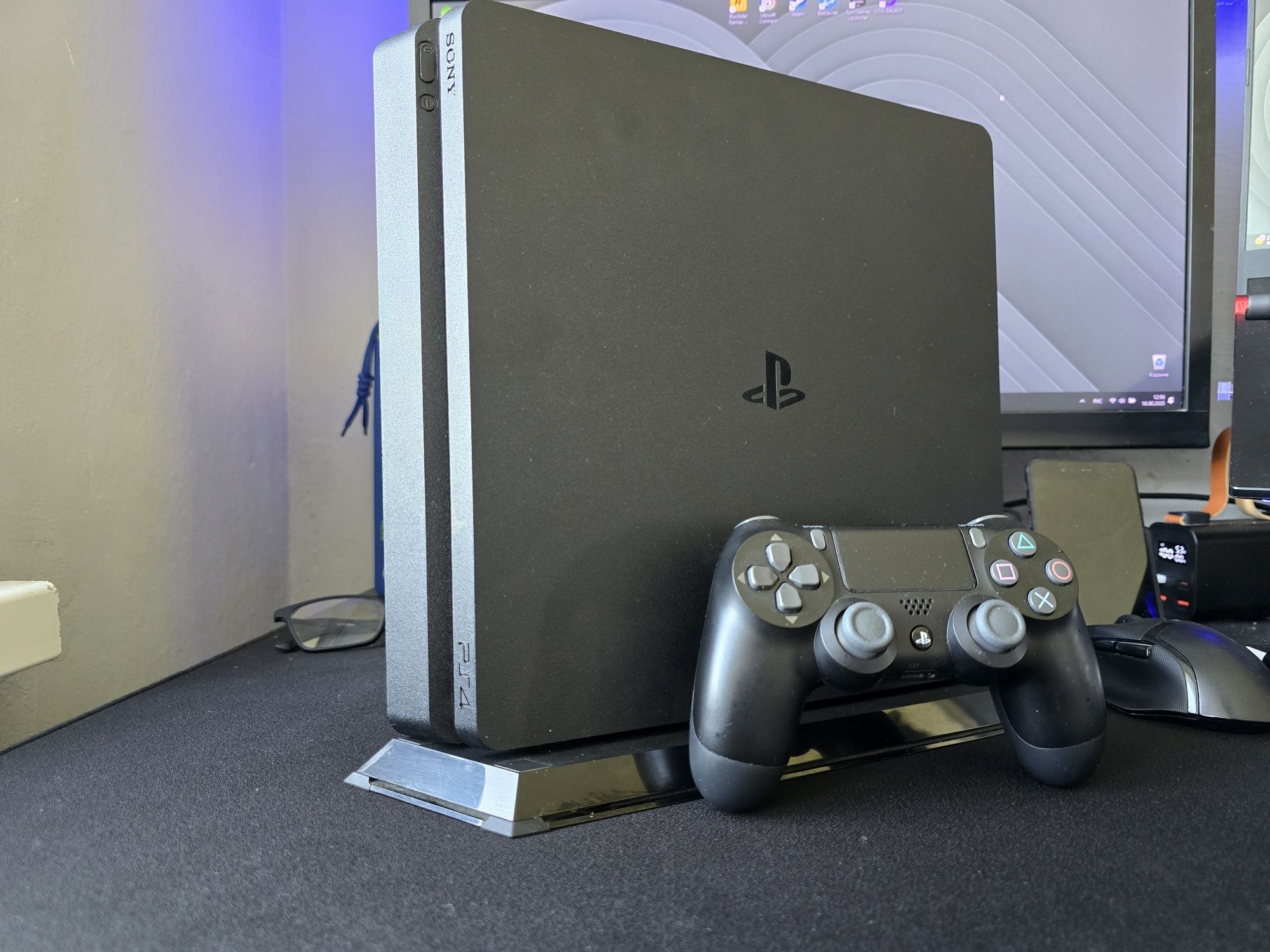 Playstation 4 slim 1tb