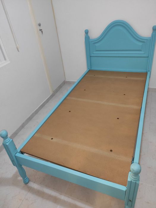 Cama de solteiro remodelada