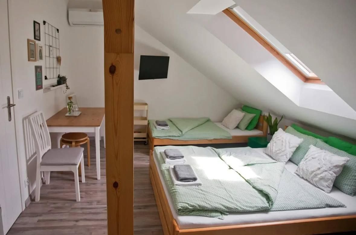 Już od 50 zł brutto F.V. Noclegi w centrum Trzebini