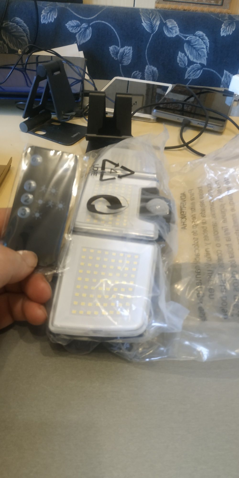 Вуличний світильник із датчиком руху Solar lamp із сонячною батареєю