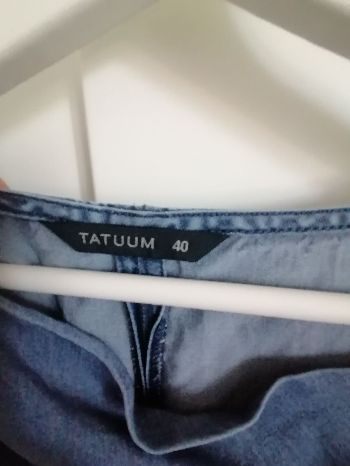 Sukienka Tatuum, R. 40