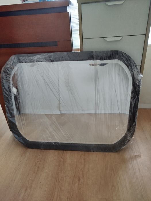 2 espelhos fundo madeira