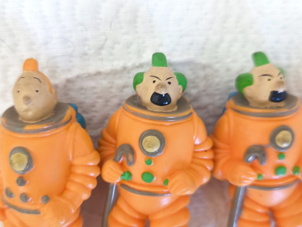 conjunto de 4 figuras antigas inspiradas na banda desenhada Tintim