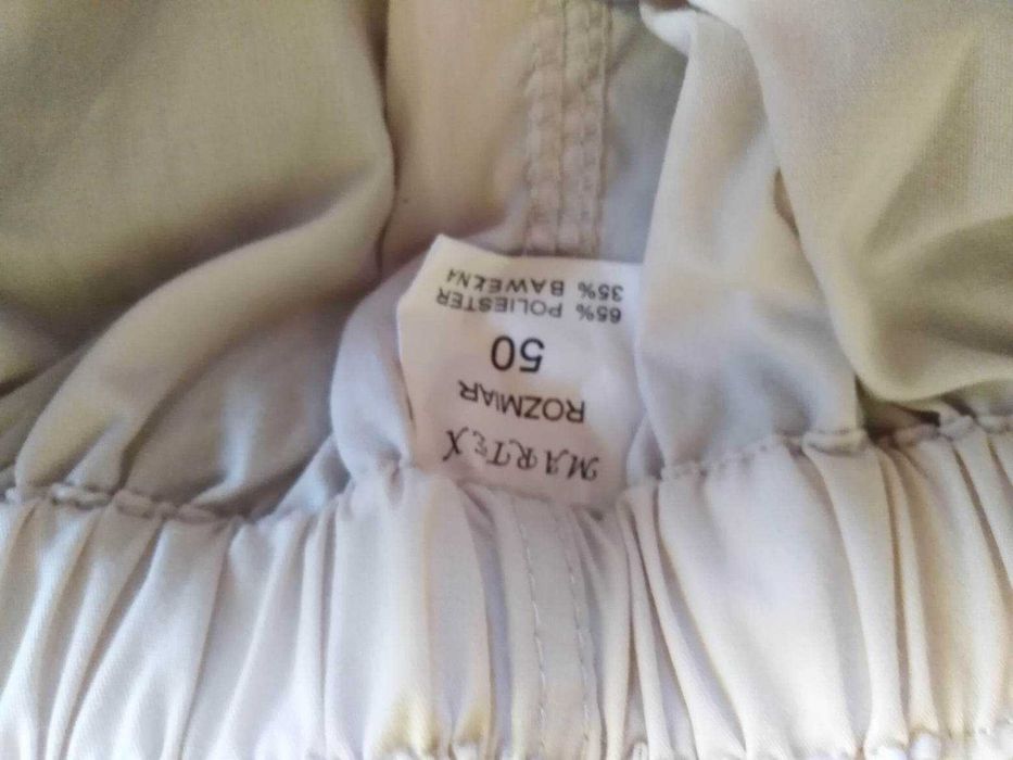 Spodnie damskie rybaczki bladoniebieskie rozm. 50