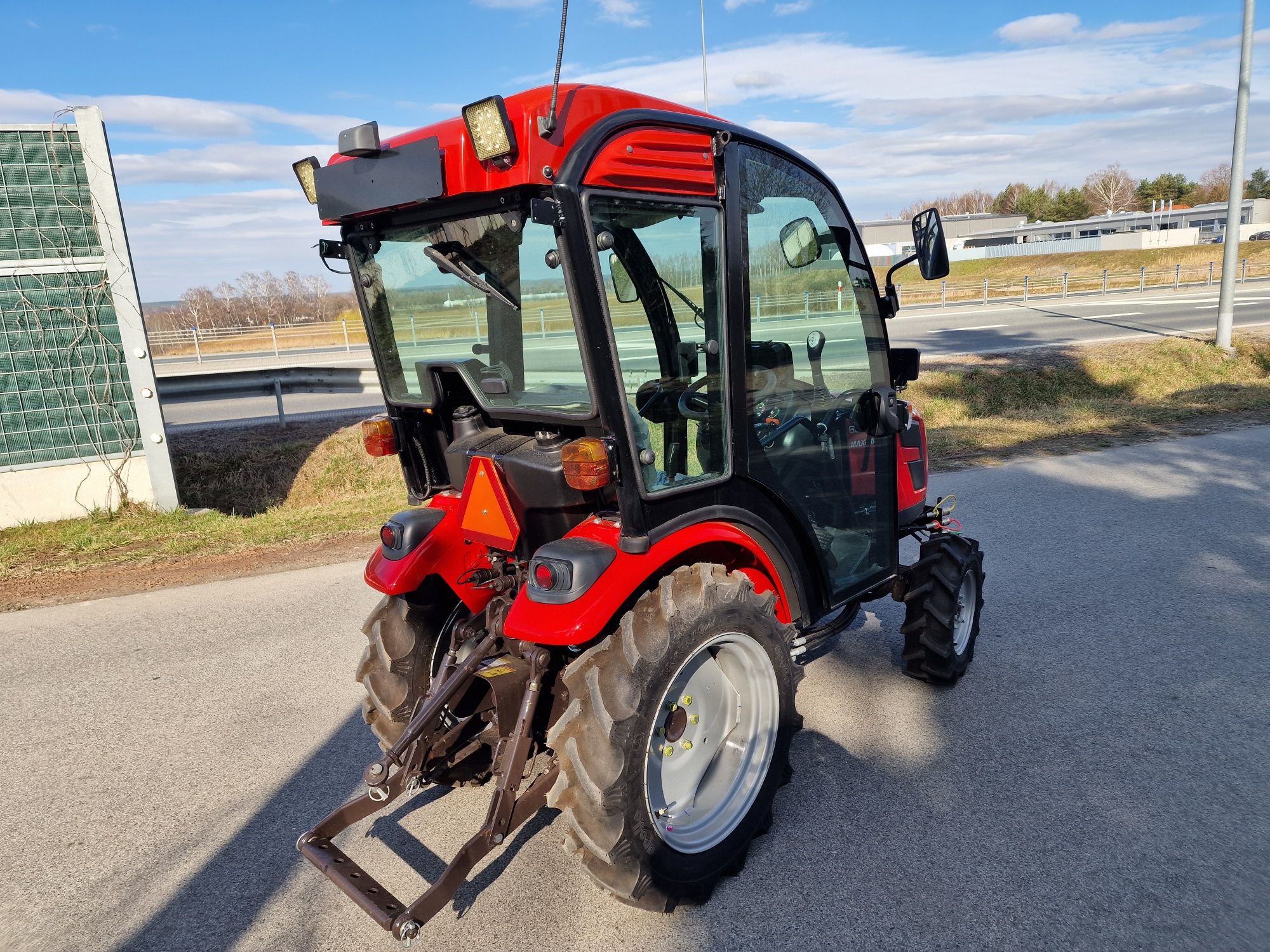 Traktorek Massey Ferguson 6028 Nowy z Gwarancją