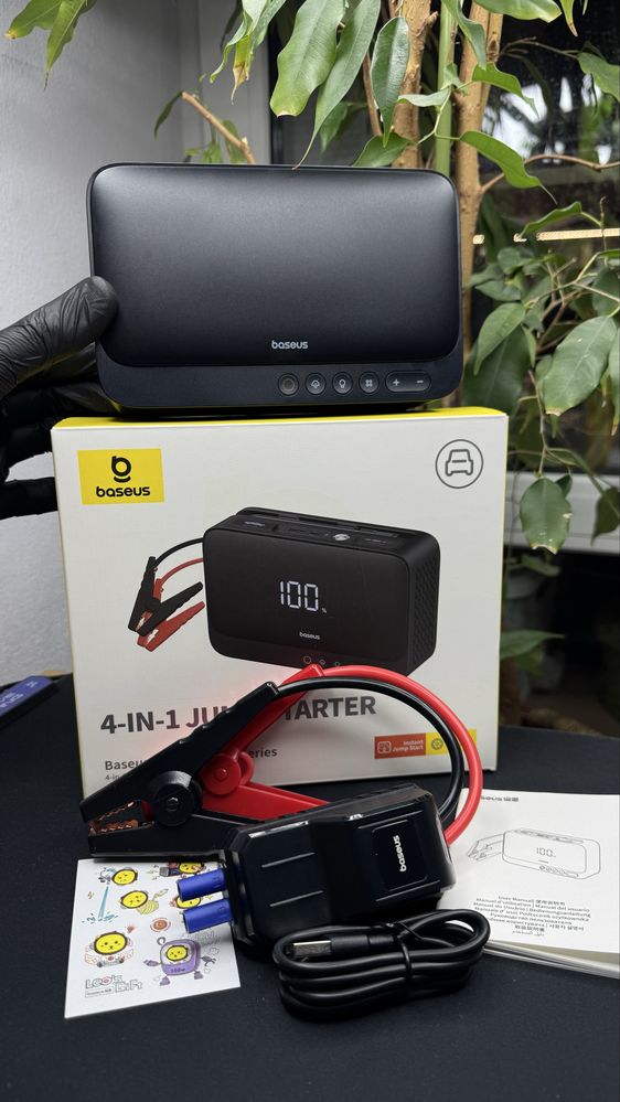 4 в 1 бустер+компресор+павербанк+ліхтар Baseus jump starter пусковий