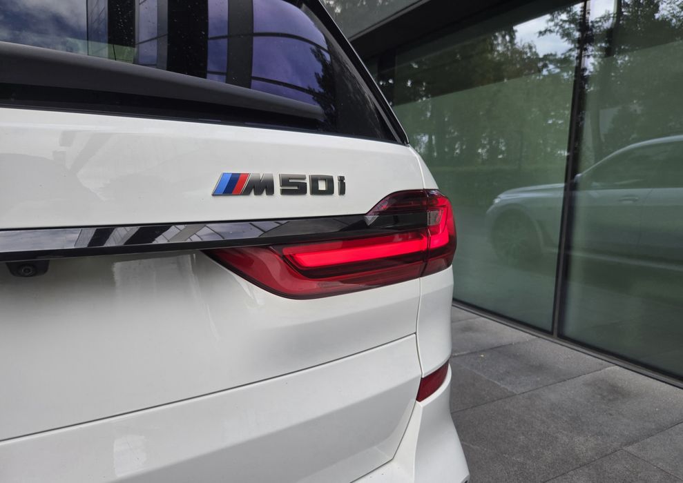 Wynajem BMW m50i 4.4 V8