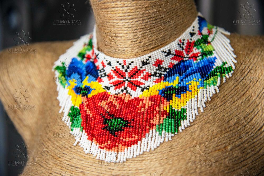 Чокер-кольє з бісеру з бахромою