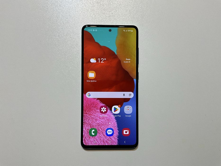 Телефон Samsung Galaxy A51