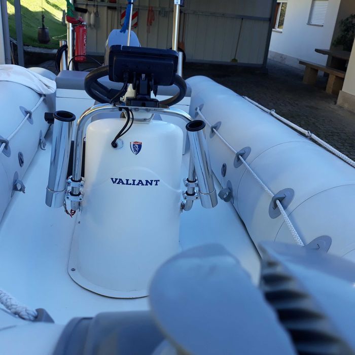 Semi Rígido Valiant V400