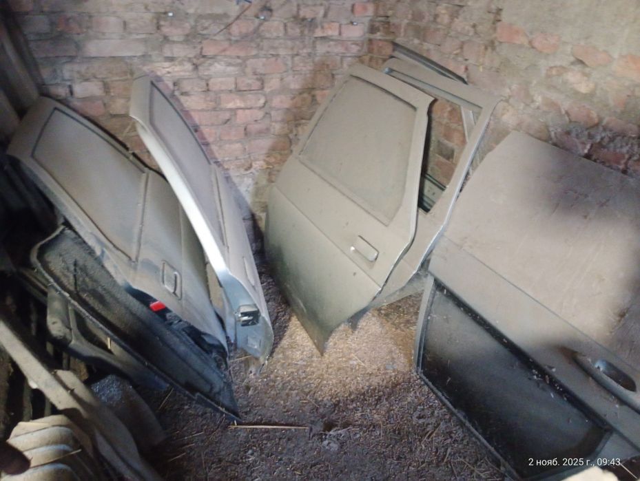 Двері  карти ваз 2110-2112