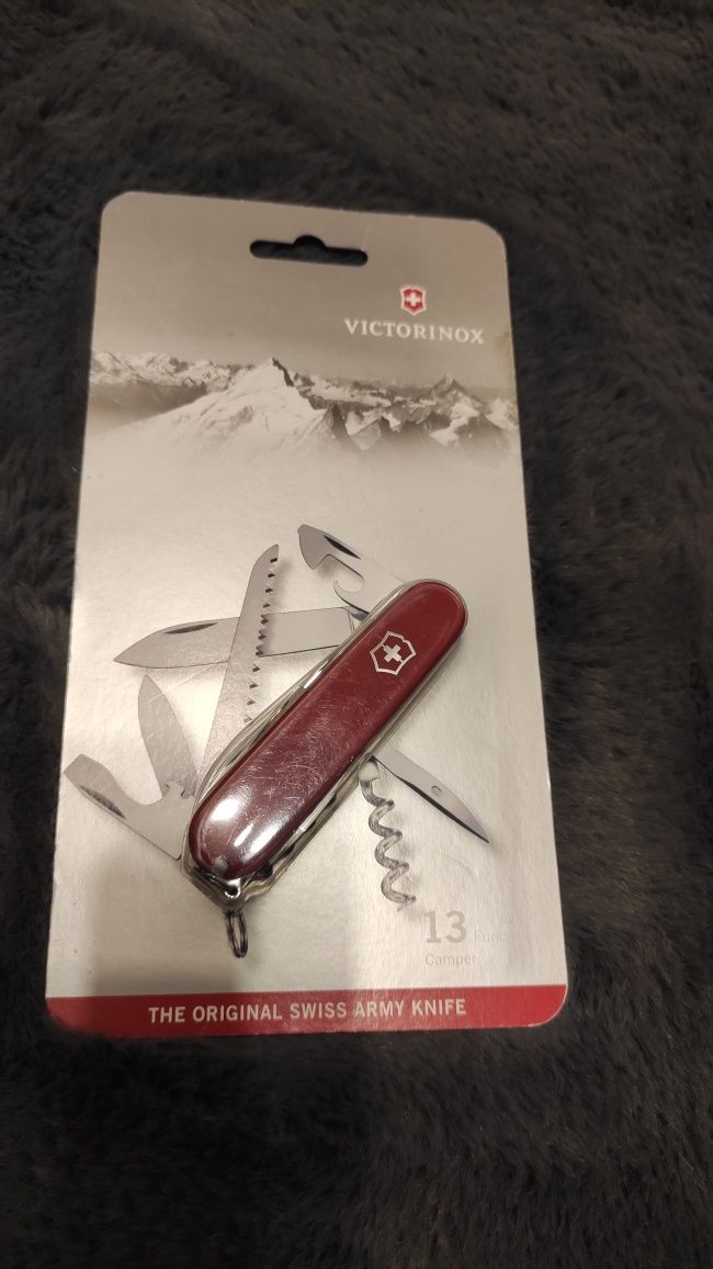 Victorinox 13 lub 15 - Noże szwajcarskie