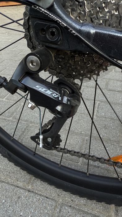 Rower gravel Giant Revolt 2 Black Diamond 2023 L – bagażnik i błotniki