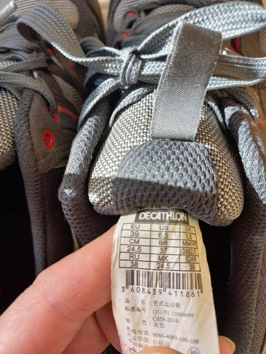 Трекінгові кросівки Queshua р.39