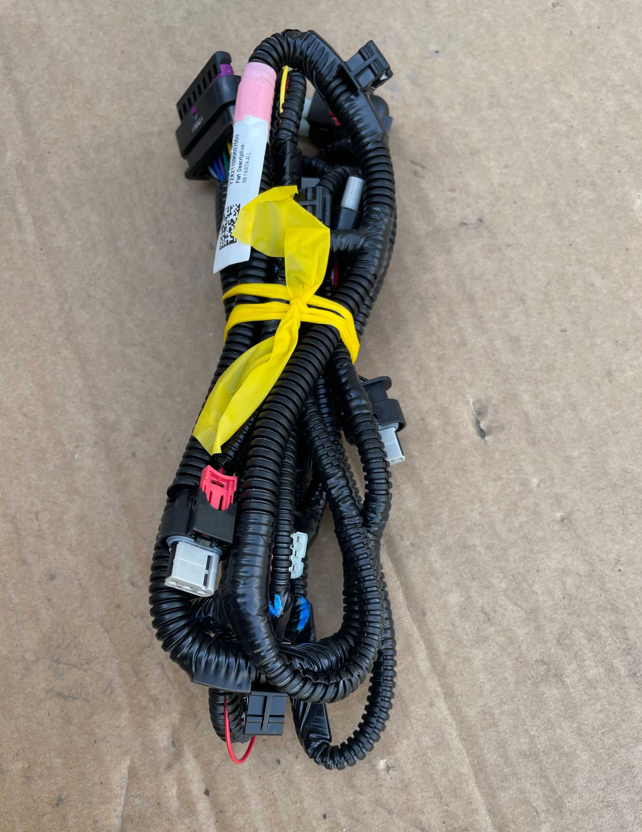 Tesla 3 електропроводка бампера Tesla m3 1067959-00-e нова  tesla m3