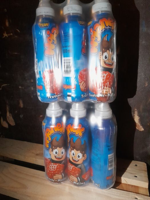 Zestaw 12 butelek Wojanki. Wojanek o pojemności 500 ml.