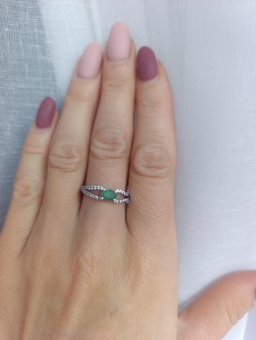 Срібний набір зі смарагдом