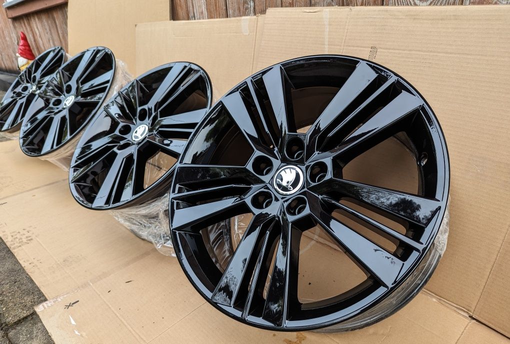 Orginalne Felgi  Skoda RS  18"  5x112