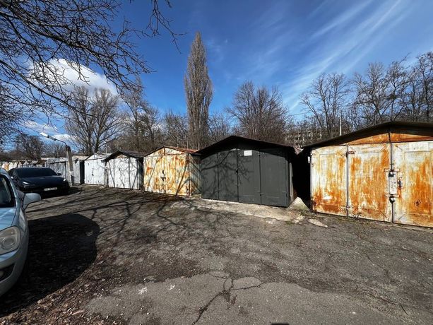 Здам в оренду чудовий сухий гараж (від господаря).