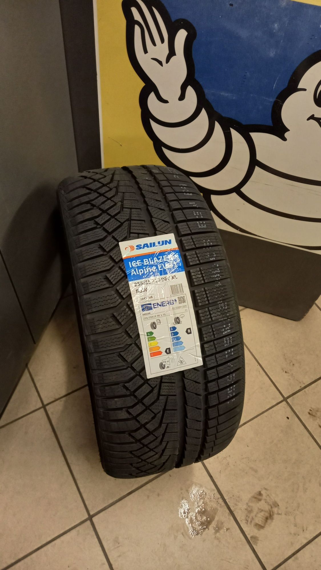 Nowe Opony Zimowe Sailun ICE BLAZER Alpine EVO 1 255/35 R19 96XL BSW