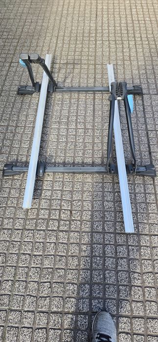 Barras tejadilho mais suportes de bicicletas