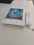 Consola Nintendo Wii + Comando + Jogo Wii Sports