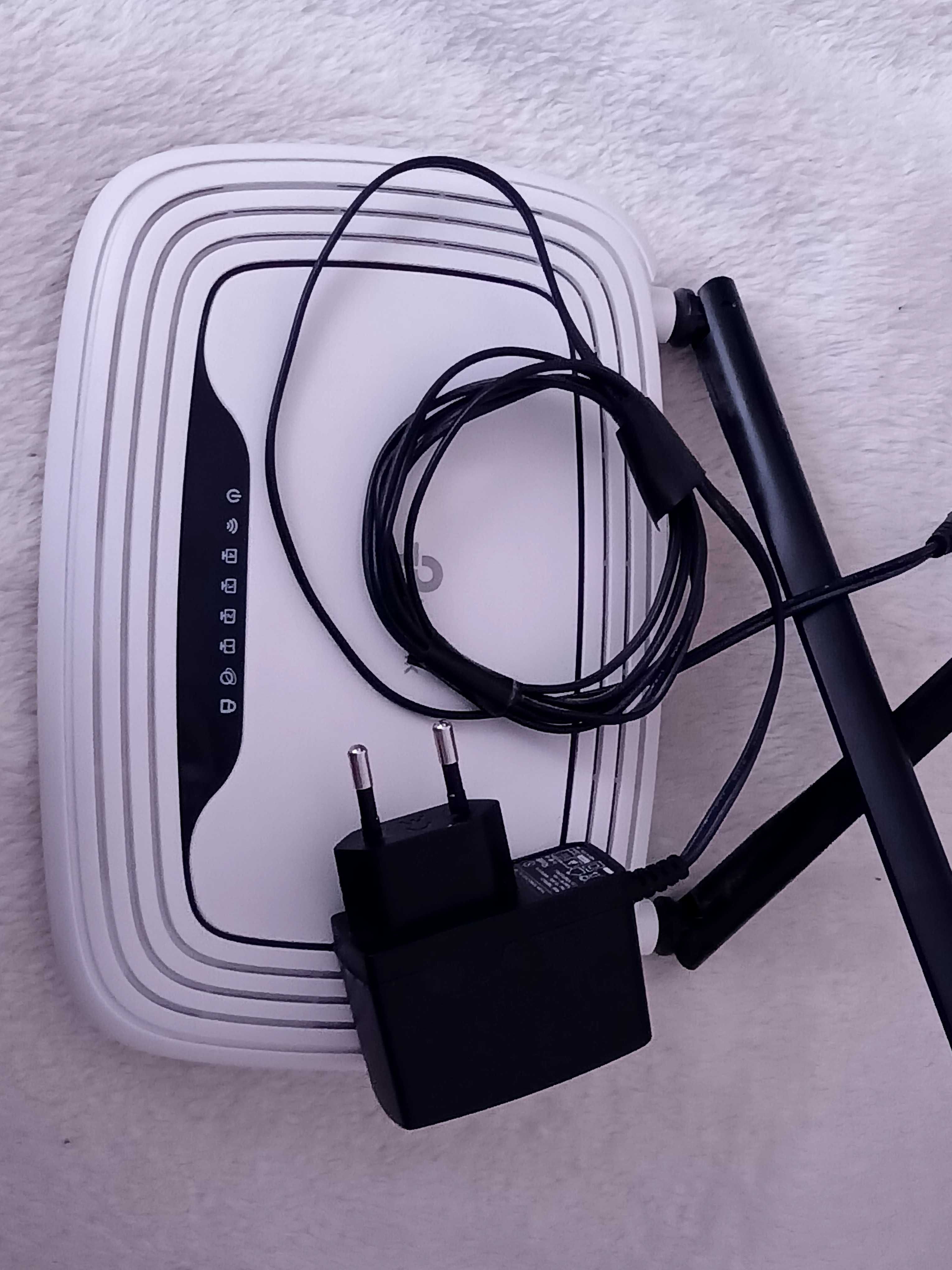 Маршрутизатор інтернет WiFi4 TP-Link TL-WR841N