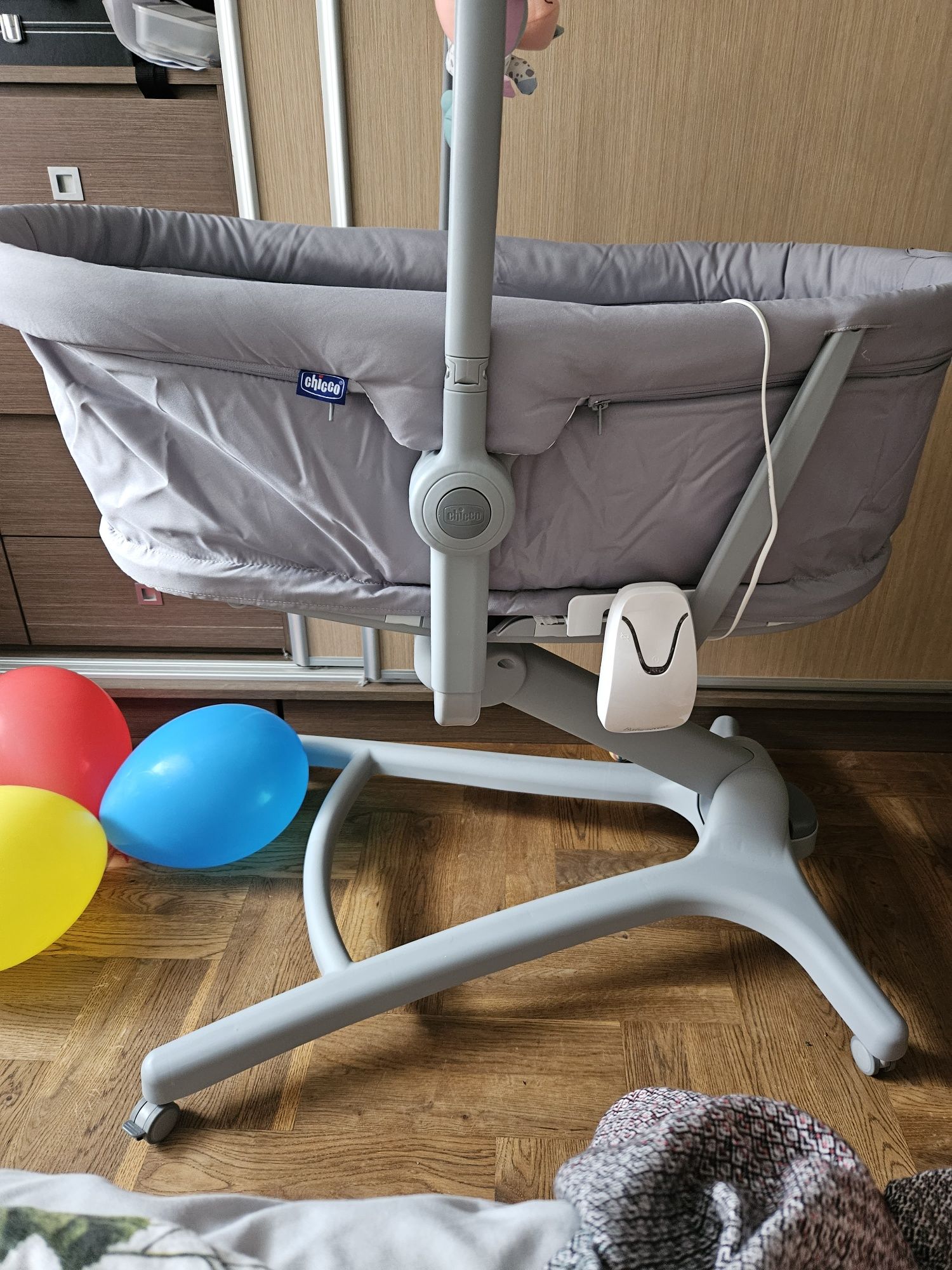 Nowe łóżeczko chicco baby hug 4w1 plus gratis