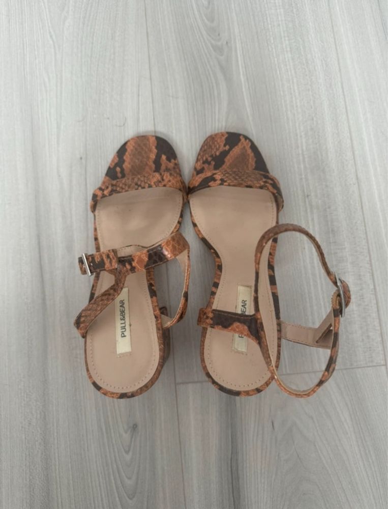 Buty obcas sandałki słupek modne panterka