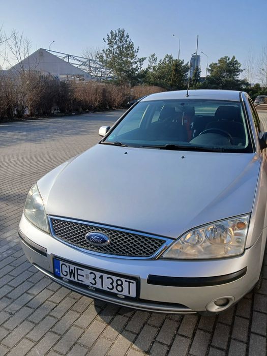 Ford mondeo sedan 1.8 benzyna