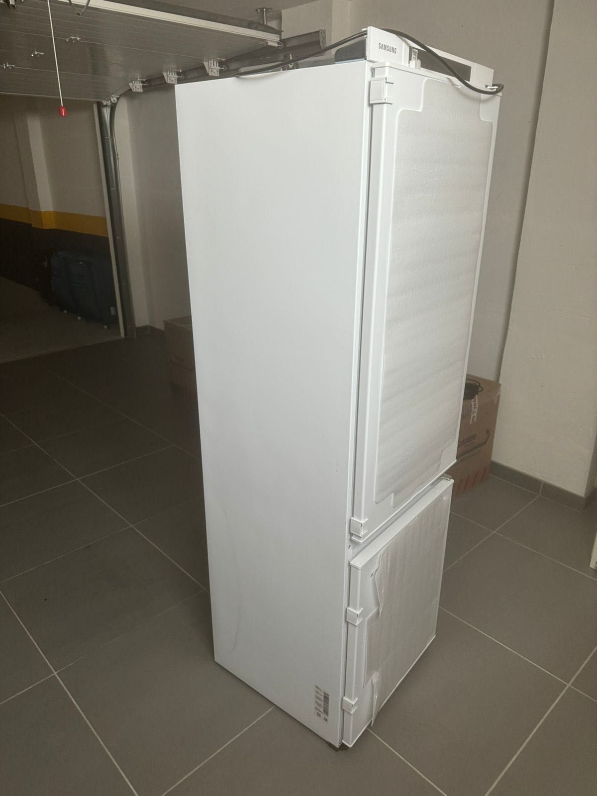 Refrigerador SAMSUNG NO-FROST 267l encastre