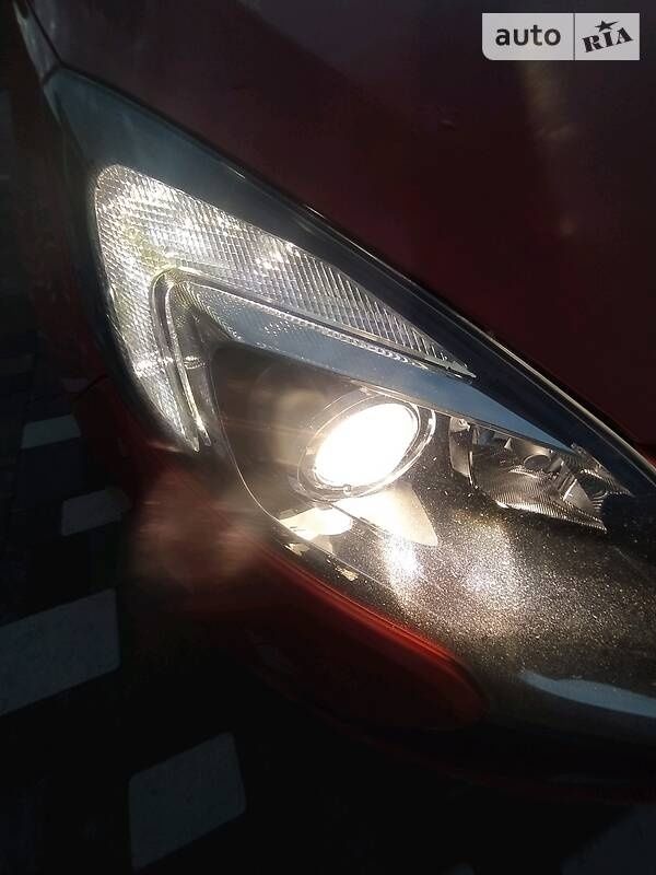OPEL Zafira продам 2012 Дизель 2.0