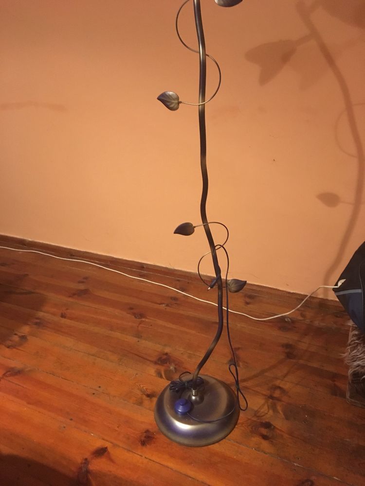 Lampa podłogowa stojąca
