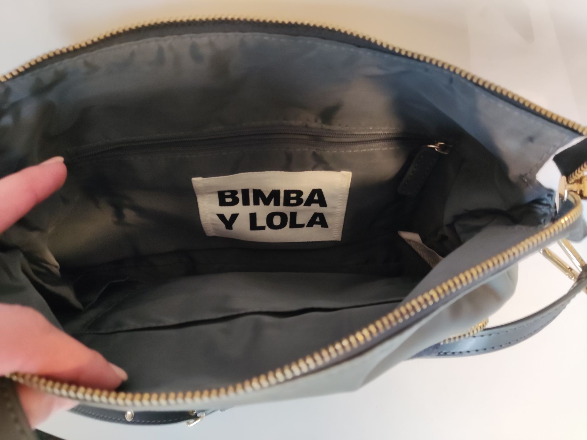 Mala Bimba Y Lola Cinza