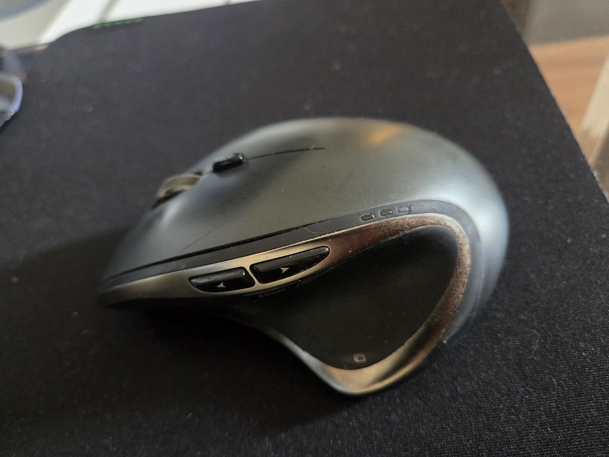 Myszka bezprzewodowa Logitech Performance MX