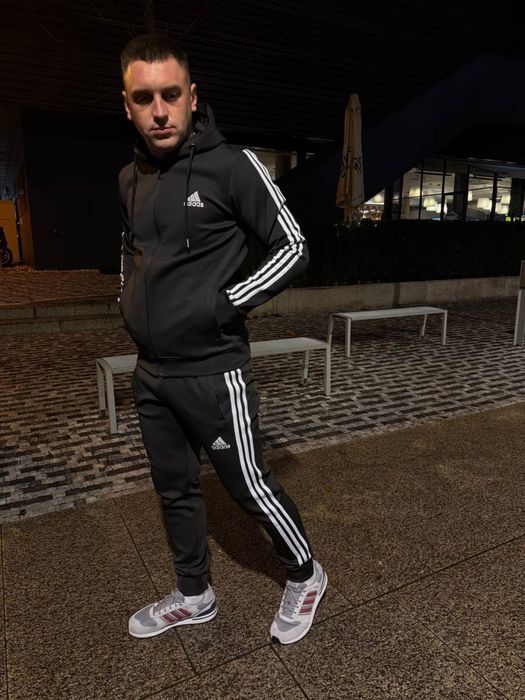 Спортивний костюм Adidas