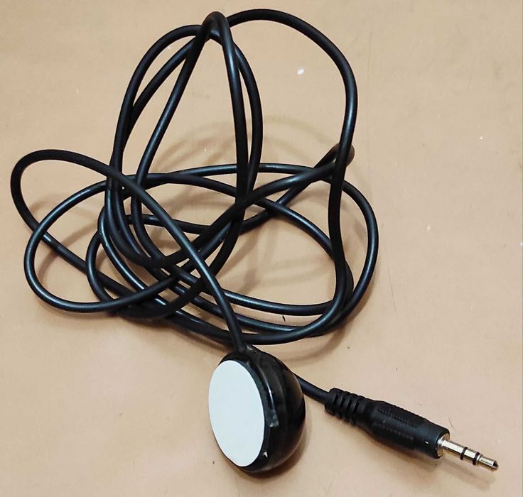 Кабель для дистанционного пульта управления