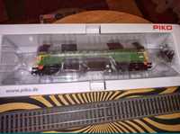 Lokomotywa spalinowa ST44-613PKP PIKO 52805 HO DCC z dekoderem Nowa