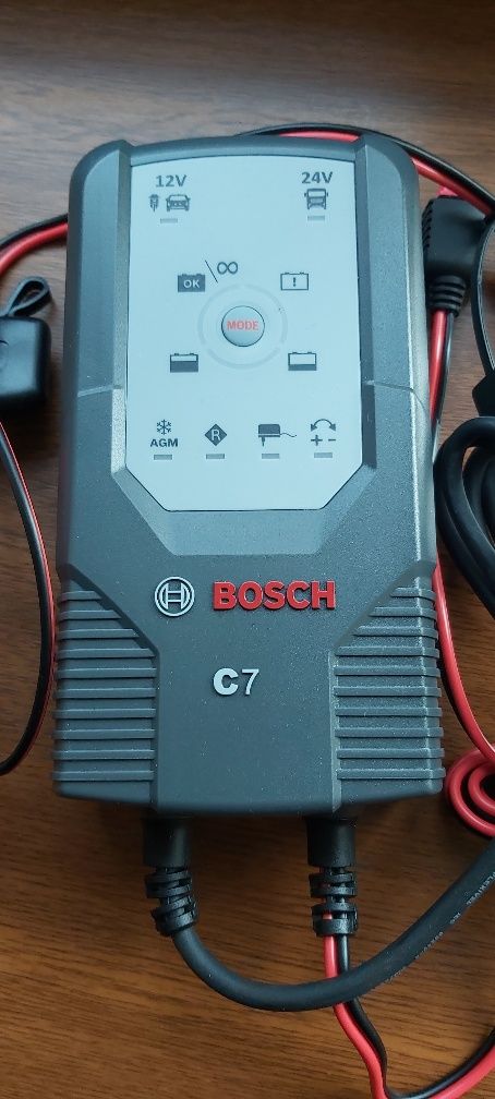 Продам зарядное устройство "BOSCH" C7